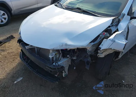 2016 Toyota Corolla L z USA, uszkodzony, nr VIN 2T1BURHE8GC493038